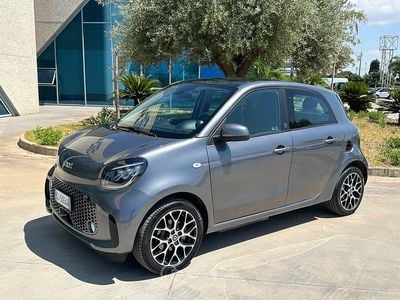 Usata Smart ForFour Electric Drive Passion 41 kW (56 CV) 2022 Grigio Berlina