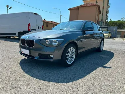 Usata BMW 118 143 CV (105 kW) 2012 Grigio Utilitaria