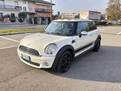 Usata Mini ONE 75 CV (55 kW) 2009 Beige Utilitaria
