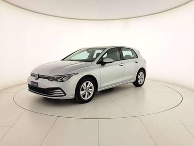 Usata VW Golf VIII Life 131 CV (96 kW) 2022 Reflex silver metallizzato Berlina