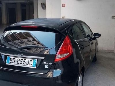 Usata Ford Fiesta 75 CV (55 kW) 2011 Nero Utilitaria