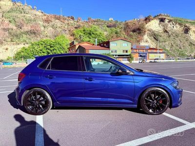 Usata VW Polo R-line 90 CV (66 kW) 2018 Blu Utilitaria