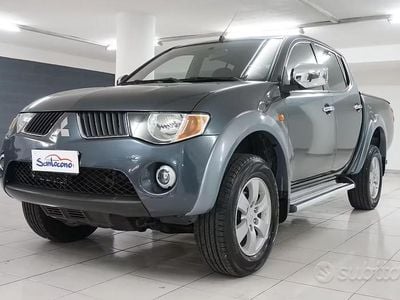 Usata Mitsubishi L200 Invite 136 CV (100 kW) 2007 Grigio Pick-up