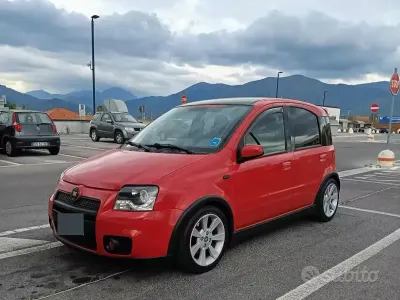 Usata Fiat Panda 101 CV (74 kW) 2007 Rosso Utilitaria
