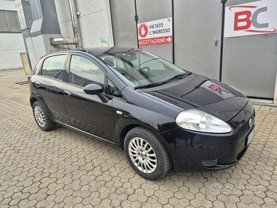 Usata Fiat Grande Punto 77 CV (56 kW) 2013 Nero Utilitaria