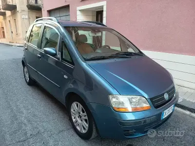 Usata Fiat Idea 70 CV (51 kW) 2005 Monovolume
