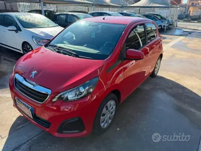 Usata Peugeot 108 Active 69 CV (50 kW) 2015 Rosso Berlina