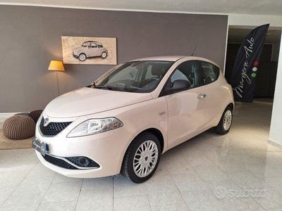 usata Lancia Ypsilon 1.3 mjt 95cv GOLD - 2017