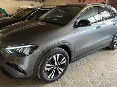 Usata Mercedes GLA180 136 CV (100 kW) 2024 Grigio SUV