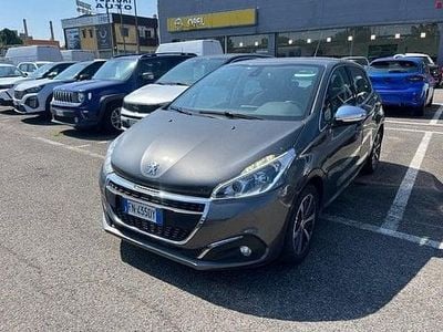 Usata Peugeot 208 Allure 82 CV (60 kW) 2018 Grigio Utilitaria