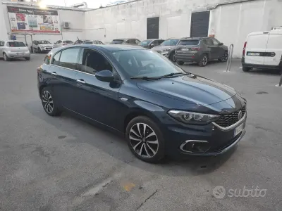 Usata Fiat Tipo 120 CV (88 kW) 2017 Bluazzurro Berlina
