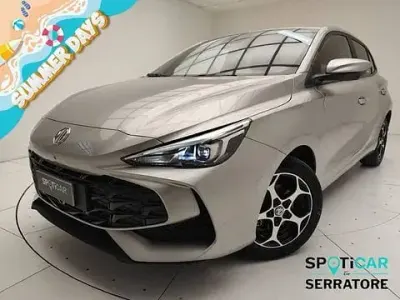 Usata MG MG3 Luxury 194 CV (142 kW) 2025 Argento Utilitaria