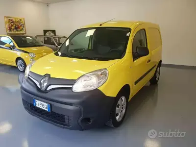 Usata Renault Kangoo 116 CV (85 kW) 2020 Giallo Monovolume