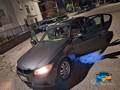 Usata BMW 318 M Sport 122 CV (89 kW) 2007 Grigio Berlina