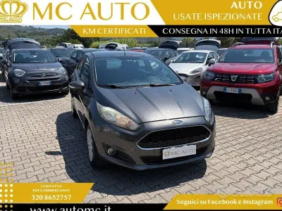 Usata Ford Fiesta Business Edition 80 CV (58 kW) 2016 Grigio scuro Utilitaria