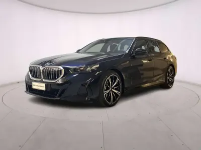 Usata BMW 520 M Sport 197 CV (144 kW) 2024 Carbon black Station wagon