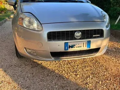 Usata Fiat Grande Punto Active 75 CV (55 kW) 2008 Argento Utilitaria