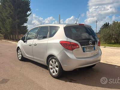 Usata Opel Meriva Cosmo 120 CV (88 kW) 2013 Grigio Monovolume