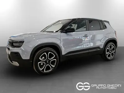 Nuova Jeep Avenger Summit 100 CV (73 kW) 2026 Storm con tetto volcano SUV
