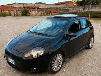 Usata Fiat Grande Punto 120 CV (88 kW) 2007 Nero Utilitaria