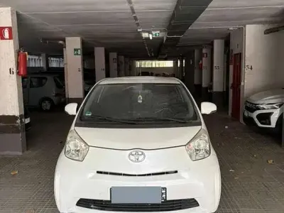 Usata Toyota iQ Sol 68 CV (50 kW) 2009 Utilitaria