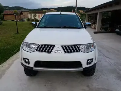 Usata Mitsubishi L200 Top 136 CV (100 kW) 2013 Bianco Pick-up
