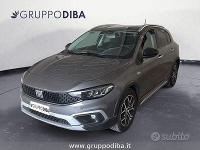 Usata Fiat Tipo Cross 131 CV (96 kW) 2021 Grigio Berlina