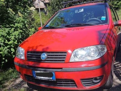 Occasion Fiat Punto Active 69 ch (50 kW) 2004 Rouge Citadine