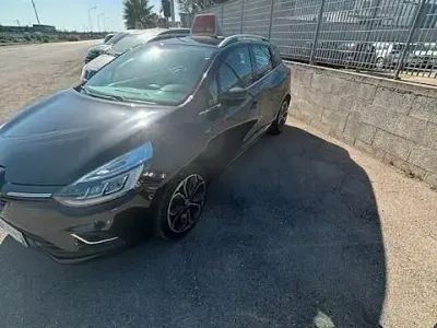 Usata Renault Clio 89 CV (65 kW) 2018 Nero Station wagon