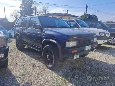 Usata Nissan Terrano 99 CV (72 kW) 1990 Blu SUV