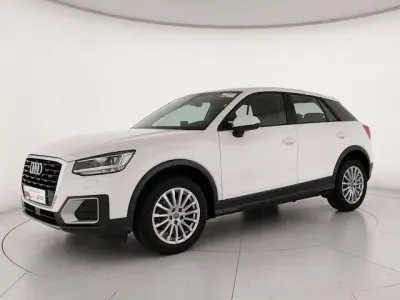 Usata Audi Q2 Business 116 CV (85 kW) 2019 Bianco SUV