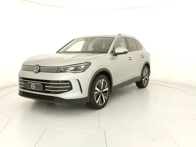 Usata VW Tiguan Elegance 150 CV (110 kW) 2024 Grigio SUV