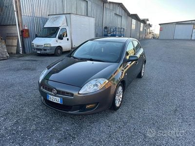 Usata Fiat Bravo Dynamic 90 CV (66 kW) 2011 Grigio Utilitaria