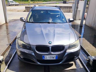 usata BMW 320 320 d Touring xdrive