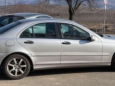Usata Mercedes C220 Avantgarde 150 CV (110 kW) 2005 Other Berlina