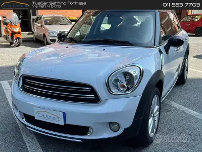 Usata Mini Cooper Countryman Business 111 CV (81 kW) 2017 Bianco SUV