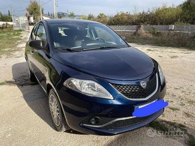Usata Lancia Ypsilon 2017 Blu Utilitaria