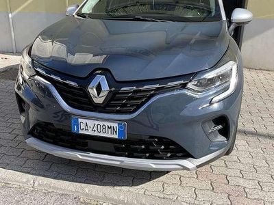 Usata Renault Captur Life 101 CV (74 kW) 2020 Blu/azzurro SUV