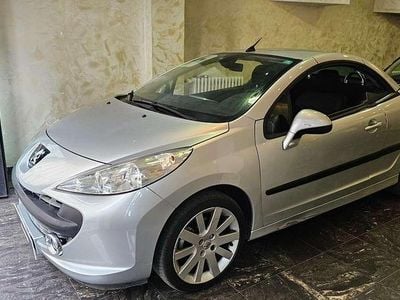 Grigio Usata 2007 Peugeot 207 CC Cabrio | 2900 € (Super prezzo)