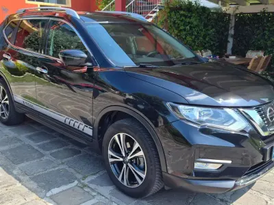 Usata Nissan X-Trail N-Connecta 131 CV (96 kW) 2018 Nero SUV