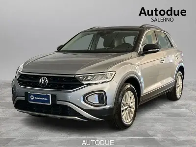 Usata VW T-Roc Life 116 CV (85 kW) 2025 Argento SUV