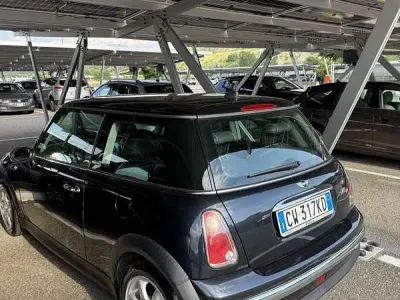 Usata Mini Cooper 88 CV (64 kW) 2005 Nero Utilitaria