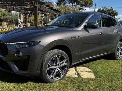 Usata Maserati Levante 349 CV (256 kW) 2020 Grigio SUV