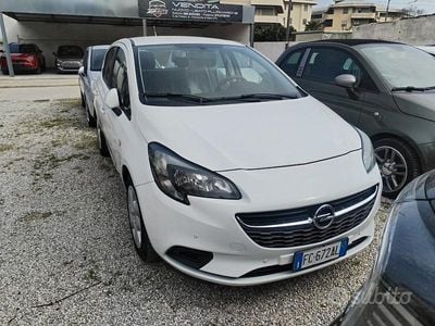 Usata Opel Corsa Cosmo 75 CV (55 kW) 2016 Bianco Utilitaria