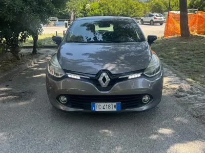 Usata Renault Clio IV 73 CV (53 kW) 2016 Grigio Berlina