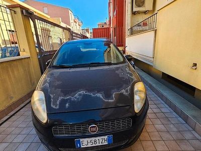 Usata Fiat Grande Punto 75 CV (55 kW) 2011 Blu Utilitaria