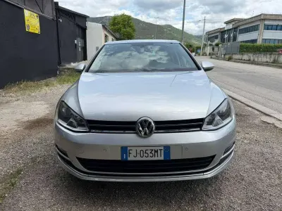 Usata VW Golf VII Comfortline 110 CV (80 kW) 2016 Argento Berlina