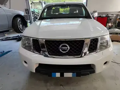 Usata Nissan Navara 190 CV (139 kW) 2014 Bianco Pick-up