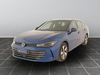 Usata VW Passat Business 150 CV (110 kW) 2024 Blu Station wagon
