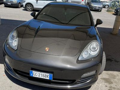 Porsche Panamera 4S